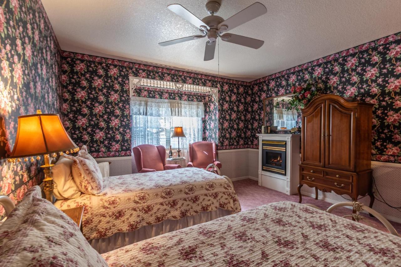 Apples Bed And Breakfast Inn Big Bear Lake Exterior photo