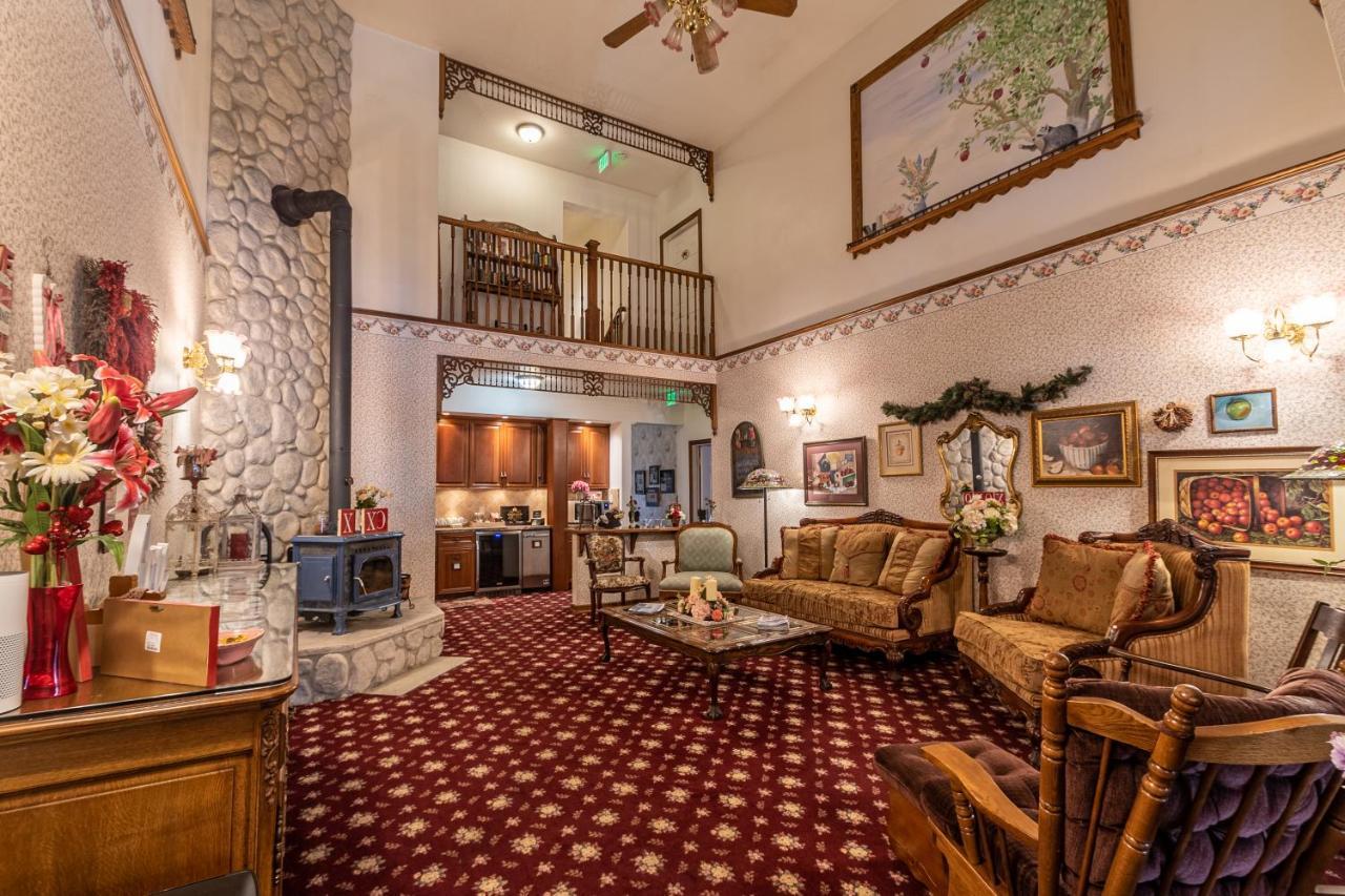 Apples Bed And Breakfast Inn Big Bear Lake Exterior photo