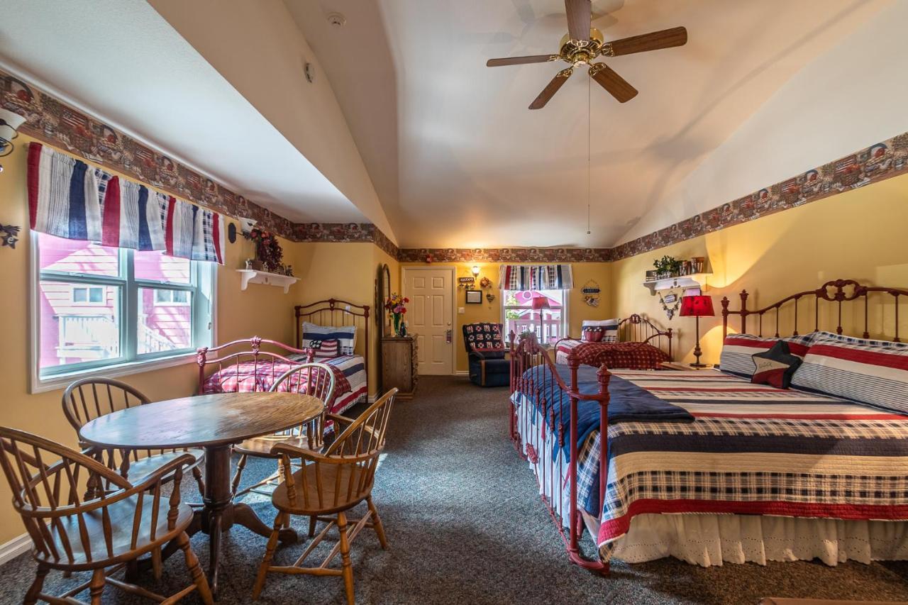 Apples Bed And Breakfast Inn Big Bear Lake Exterior photo